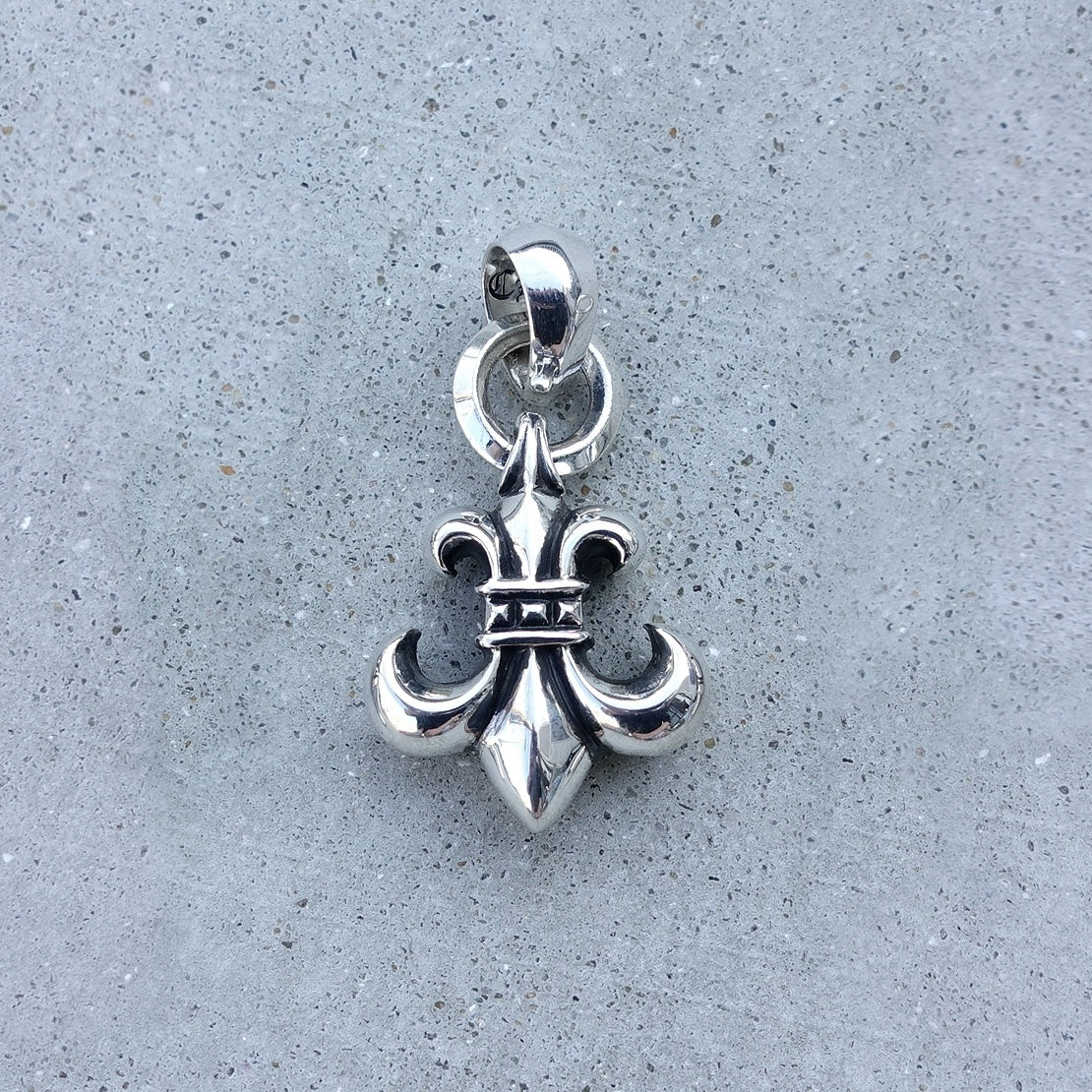 百合の紋章モチーフ