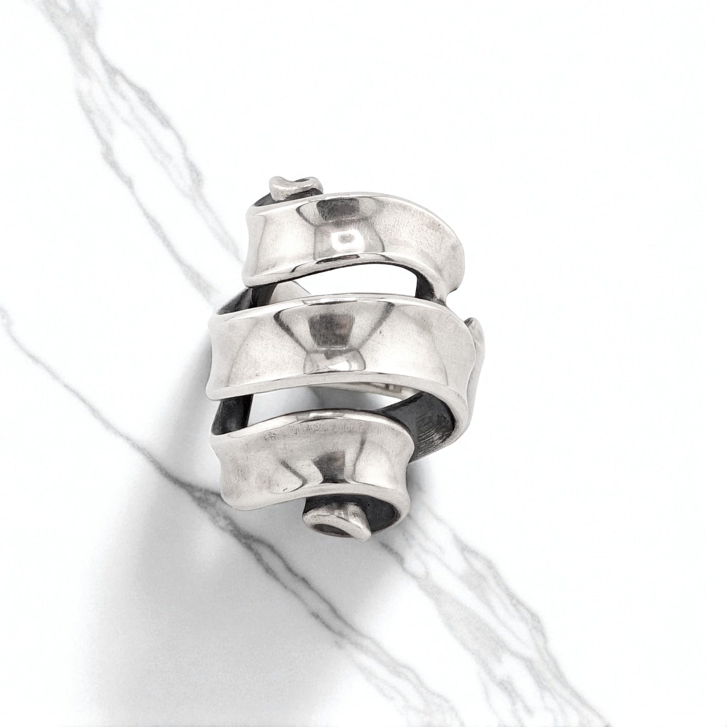 リボンモチーフ