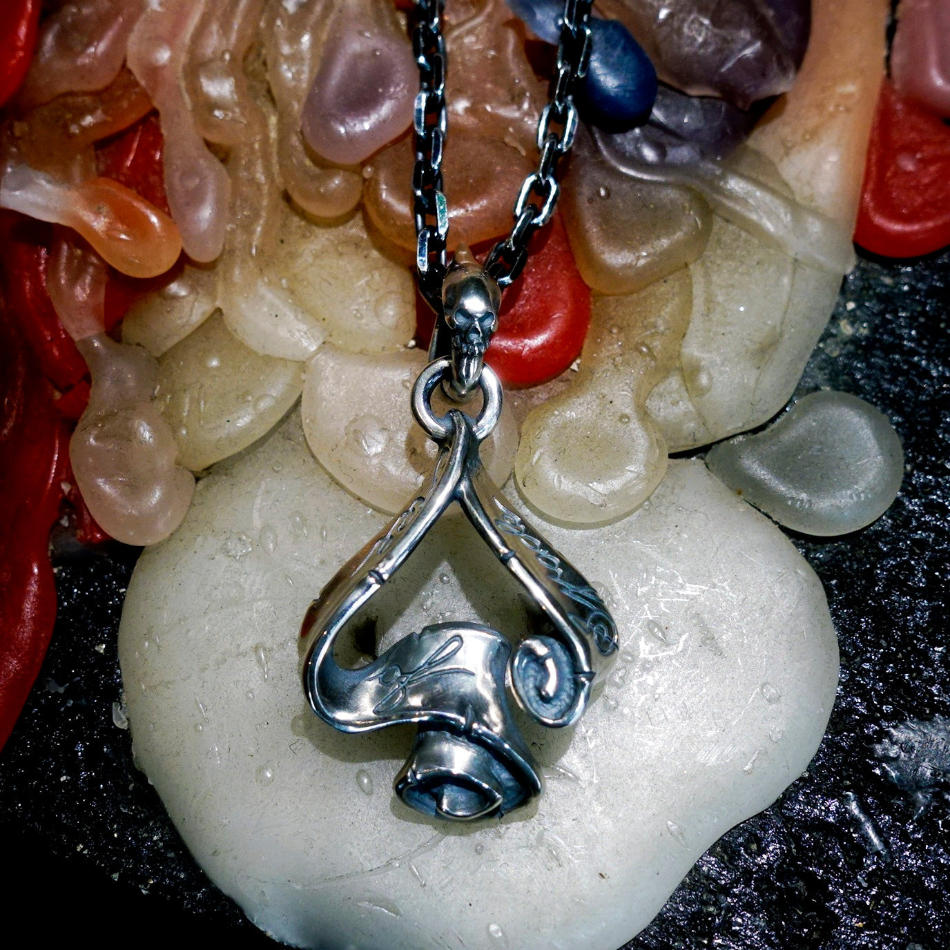 スペードモチーフ