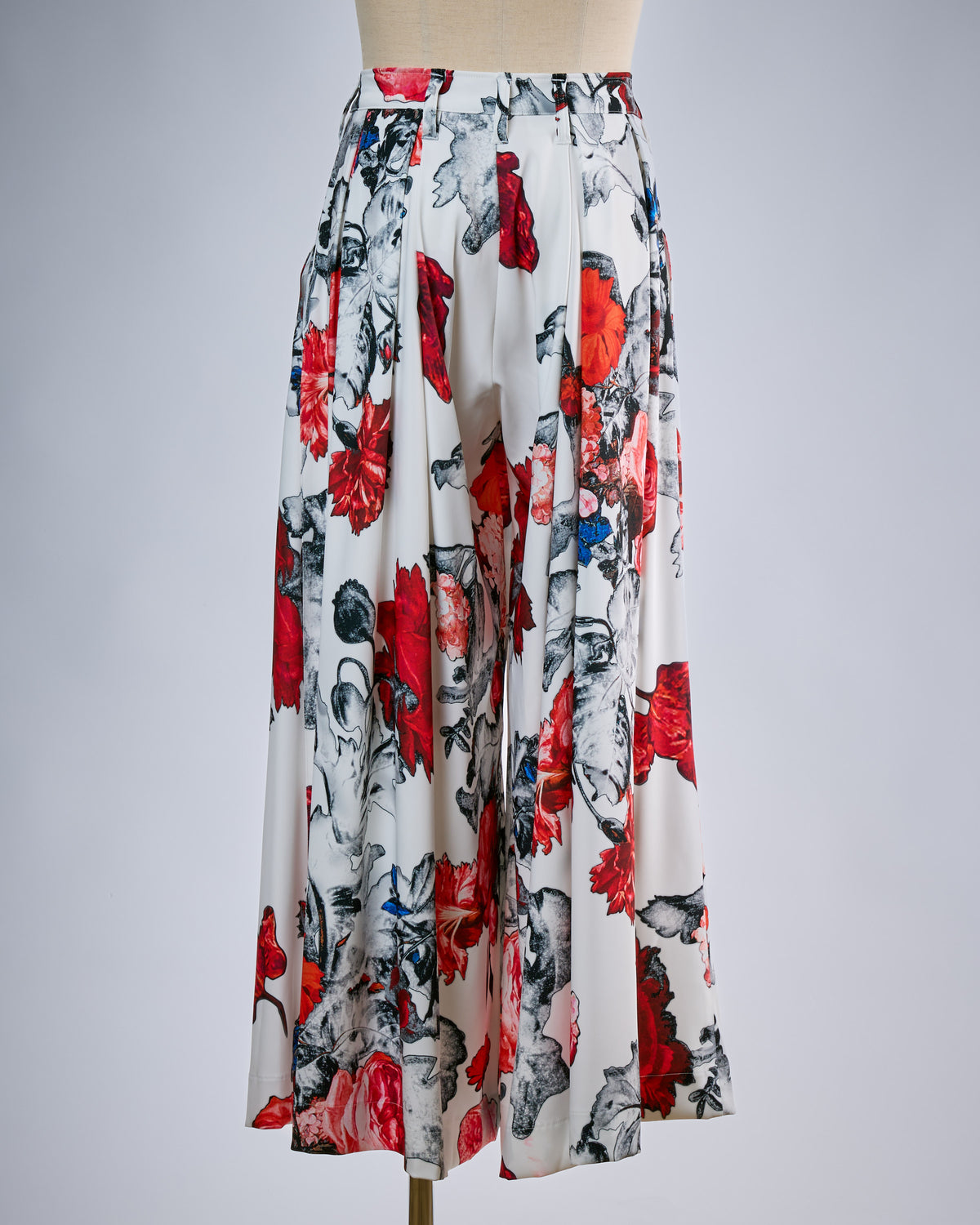 先行予約3-4月入荷予定【THE ONENESS ザ・ワンネス】OJ-OHP13-900 Drape Slacks White 10/26締切