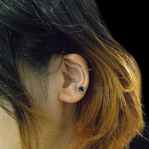 【Artemis Kings アルテミスキングス】AKE0036 クラウンストーンスタッドBK