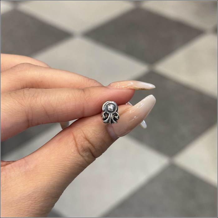 【LONE ONES ロンワンズ】 Chrome stud Earring クロム スタッド イヤリング(ピアス)