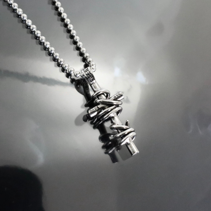 【GODSIZE ゴッドサイズ】GS679PD THORNY CROSS PENDANT / ソーニークロスペンダント