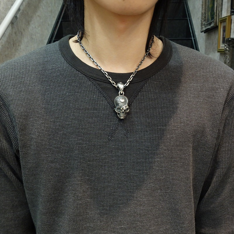 【Rat Race ラットレース】RRSP-16 Tao Skull Top スカルネックレス