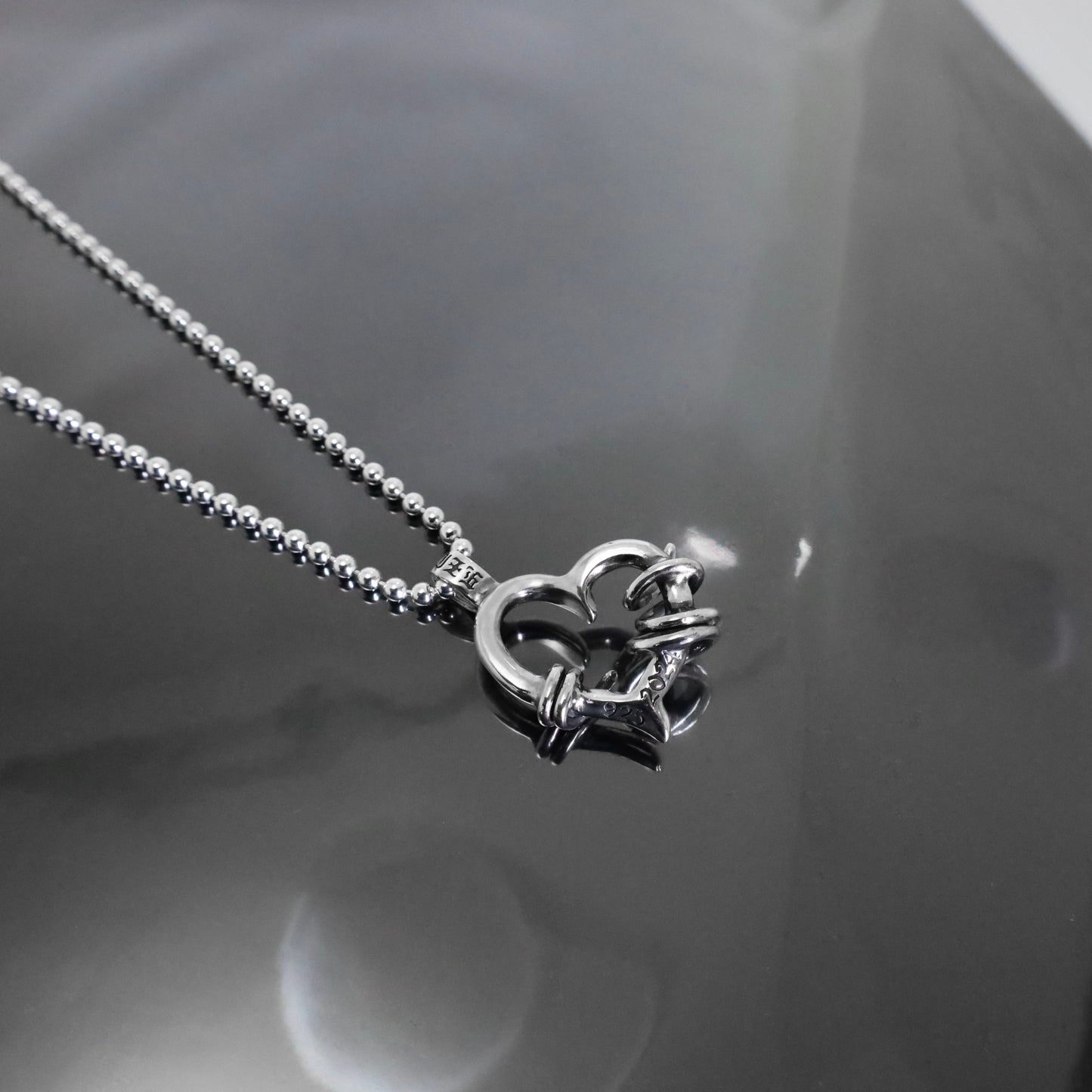 【GODSIZE ゴッドサイズ】 GS-675PD THORNY HEART PENDANT / ソーニーハートペンダント