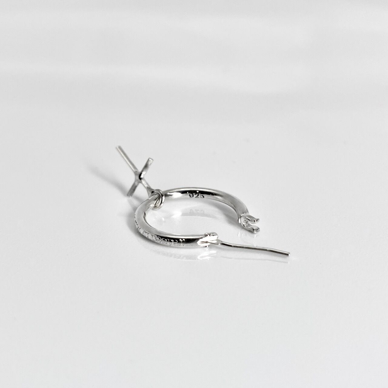 【GODSIZE ゴッドサイズ】THIN HOOP with CROSS/1.8mm