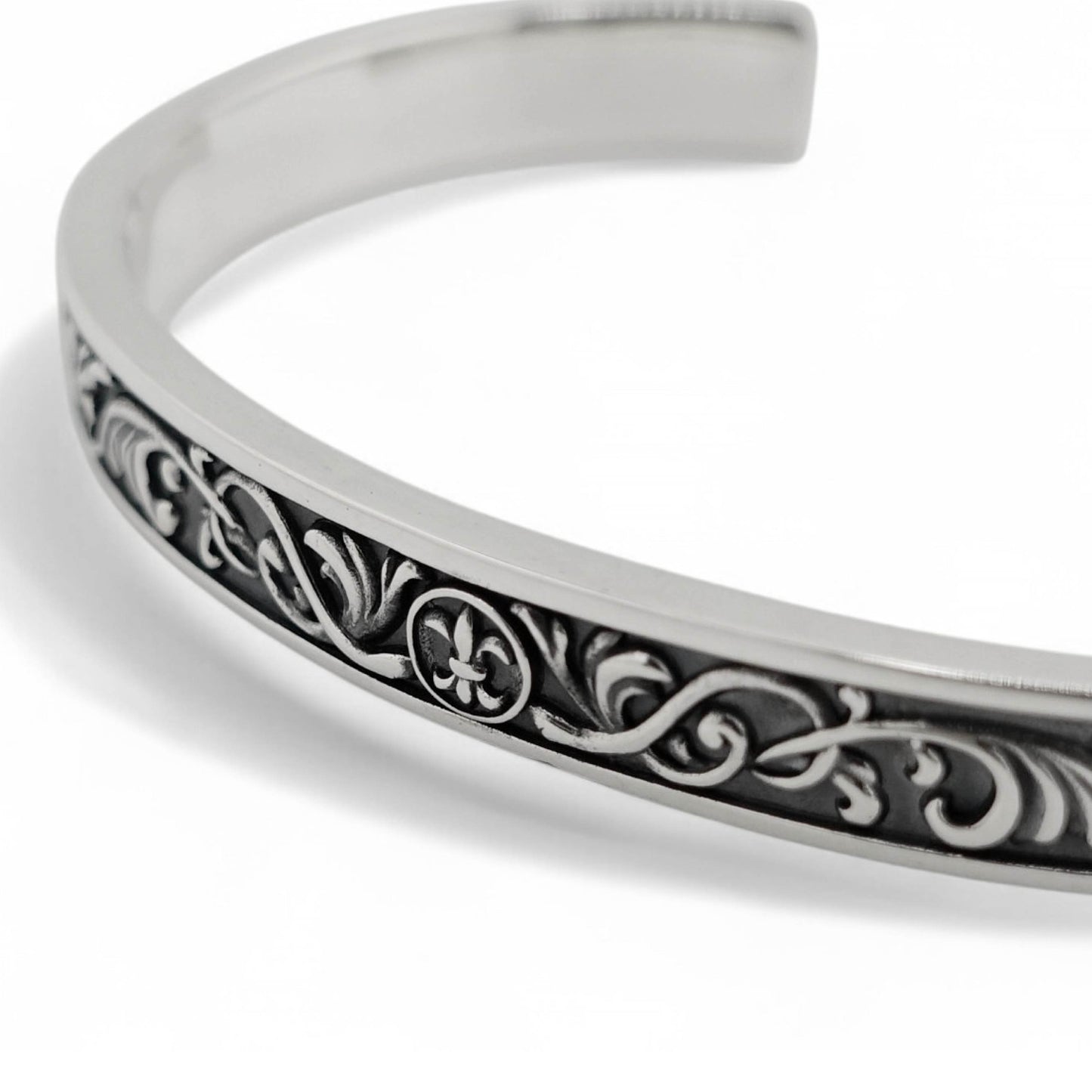 【 Bastille バスティーユ】BHAB-026 : Nea Lily Bangle ネアリリーバングル