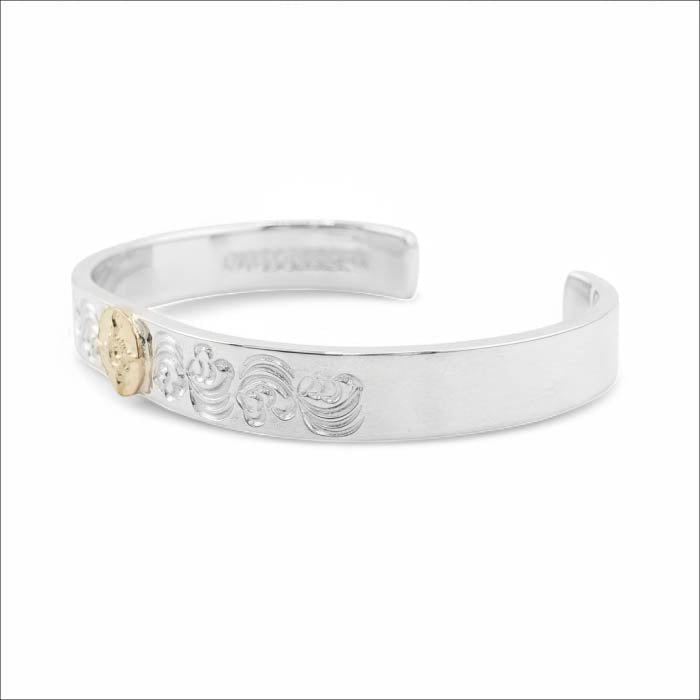 【FIRST ARROW’s ファーストアローズ】BR-013 K18付 平打8mm カラ草彫りバングル