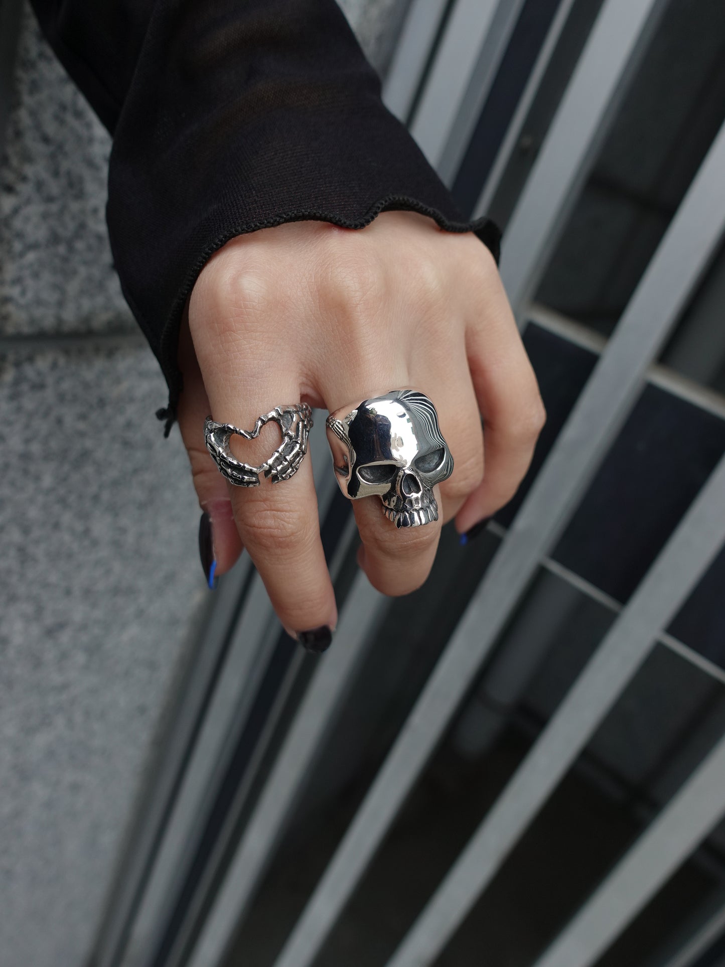 【CRAZY PIG DESIGNS クレイジーピッグデザインズ】NO.1073 HANDS OF LOVE RING ハンドオブラブリング