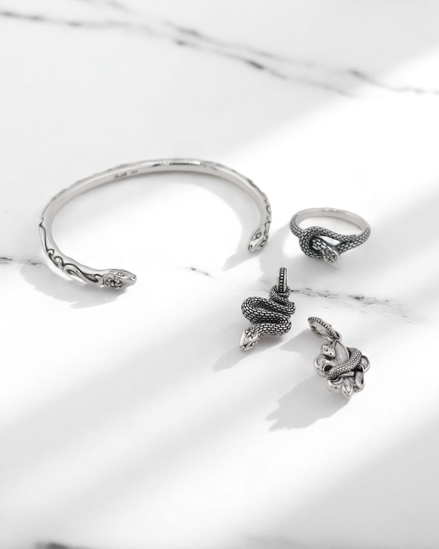 【 Bastille バスティーユ】BHAB-025 : Nea anber Bangle ネアアンバーバングル