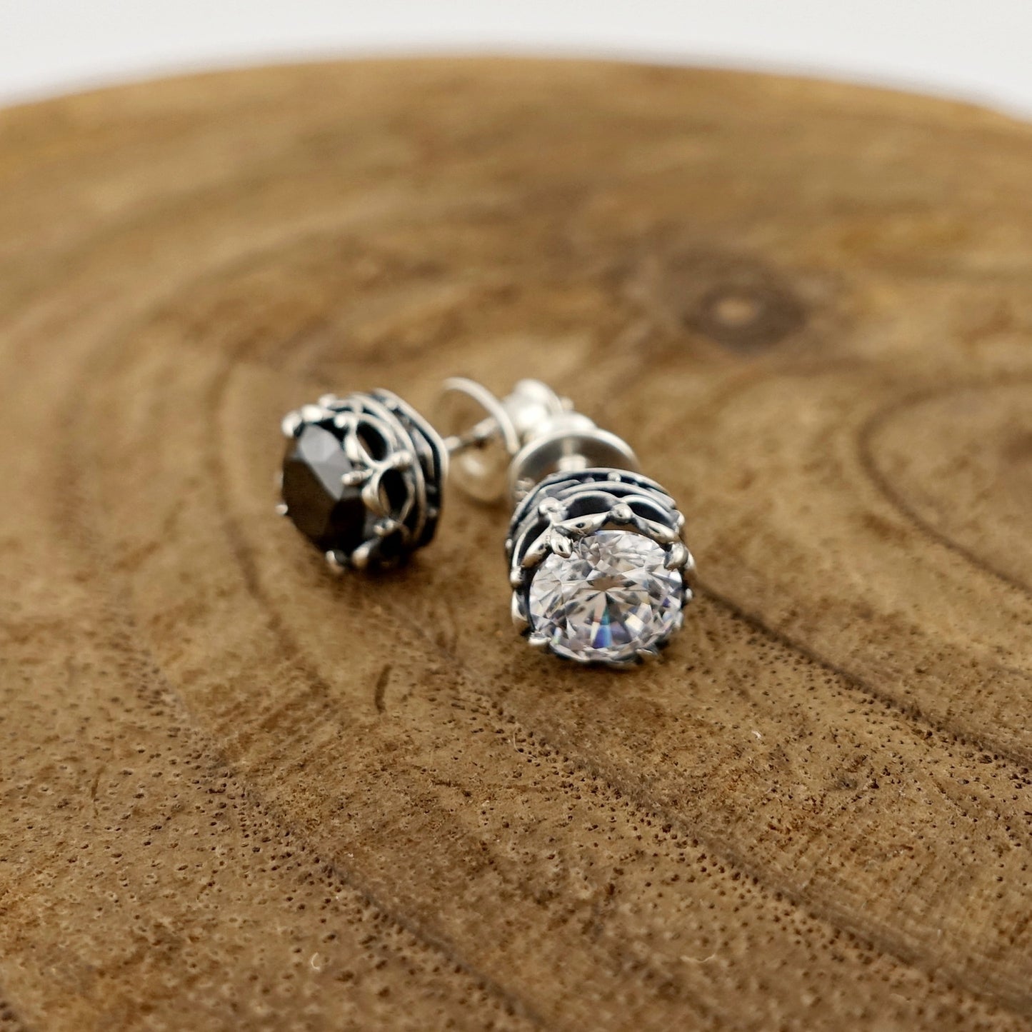 【Artemis Kings アルテミスキングス】AKE0037 クラウンストーンスタッドCL