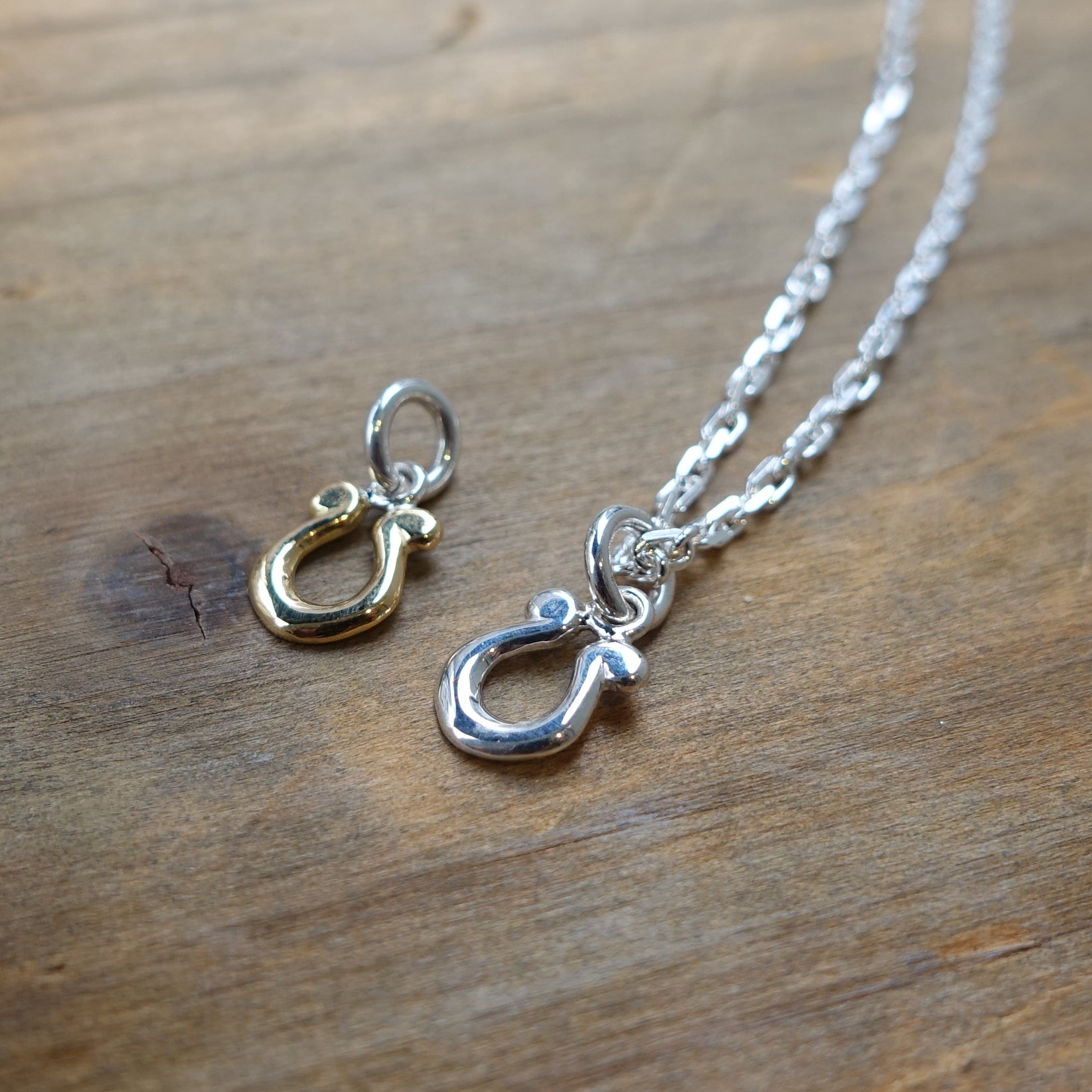 FIRST ARROW's ファーストアローズ】P-864 K18 Horseshoe Pendant(S