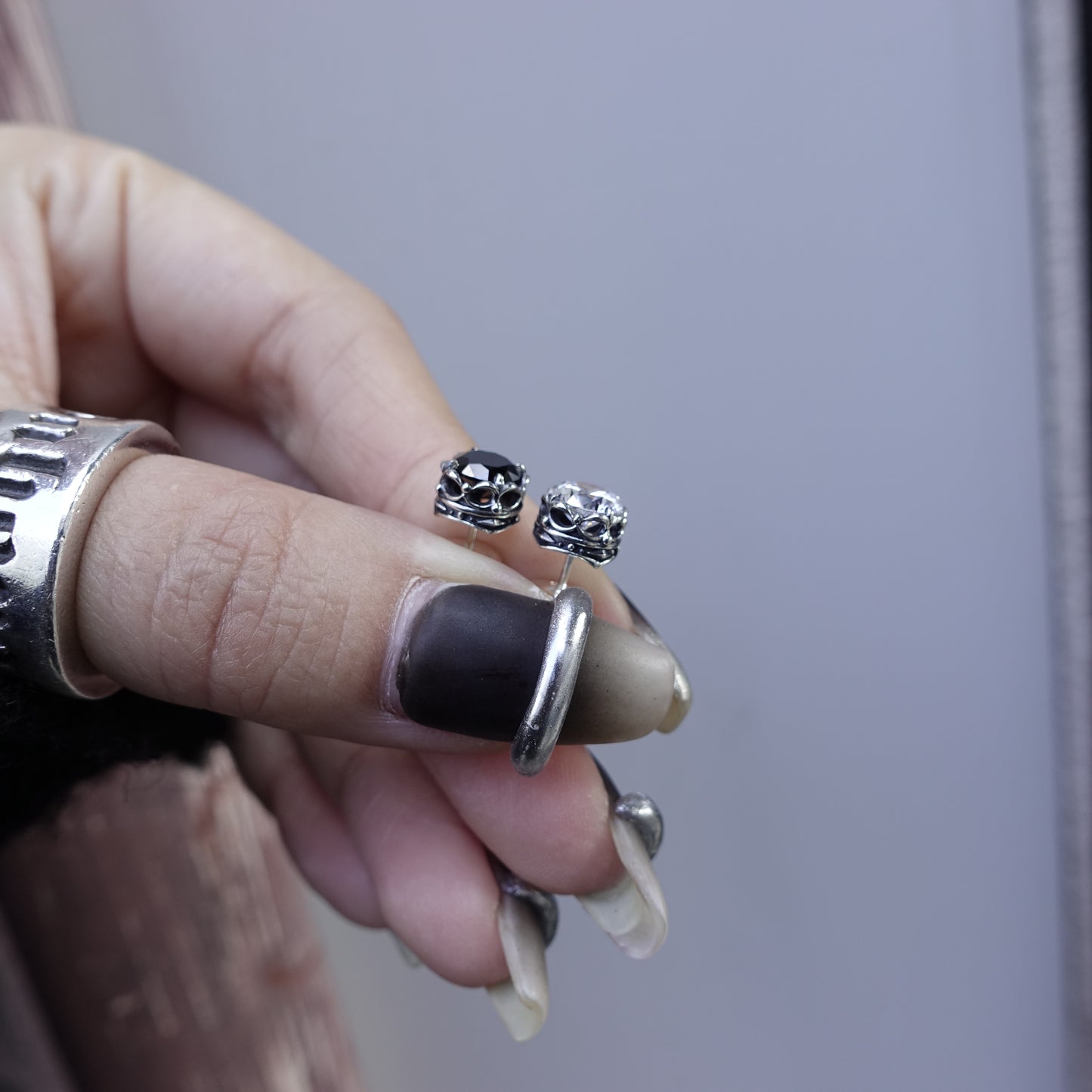 【Artemis Kings アルテミスキングス】AKE0037 クラウンストーンスタッドCL