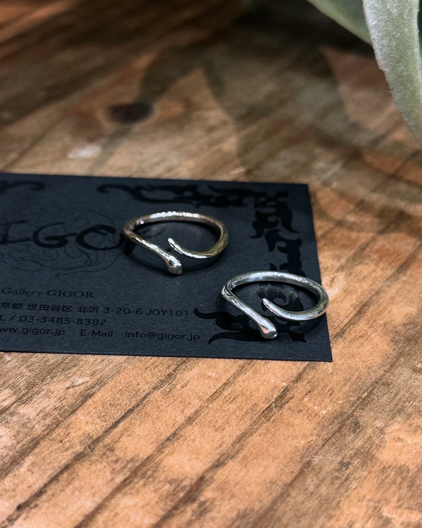 【GIGOR ジゴロウ】NO.328G ピンキースネイブリング K10YG