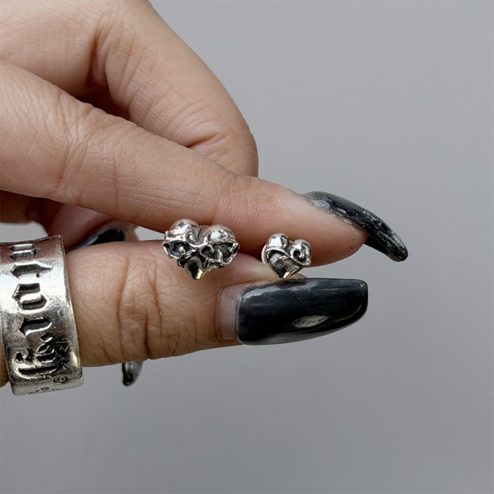 【GODSIZE】GS-STD-021 TINY HEART STUD/小爱心耳钉