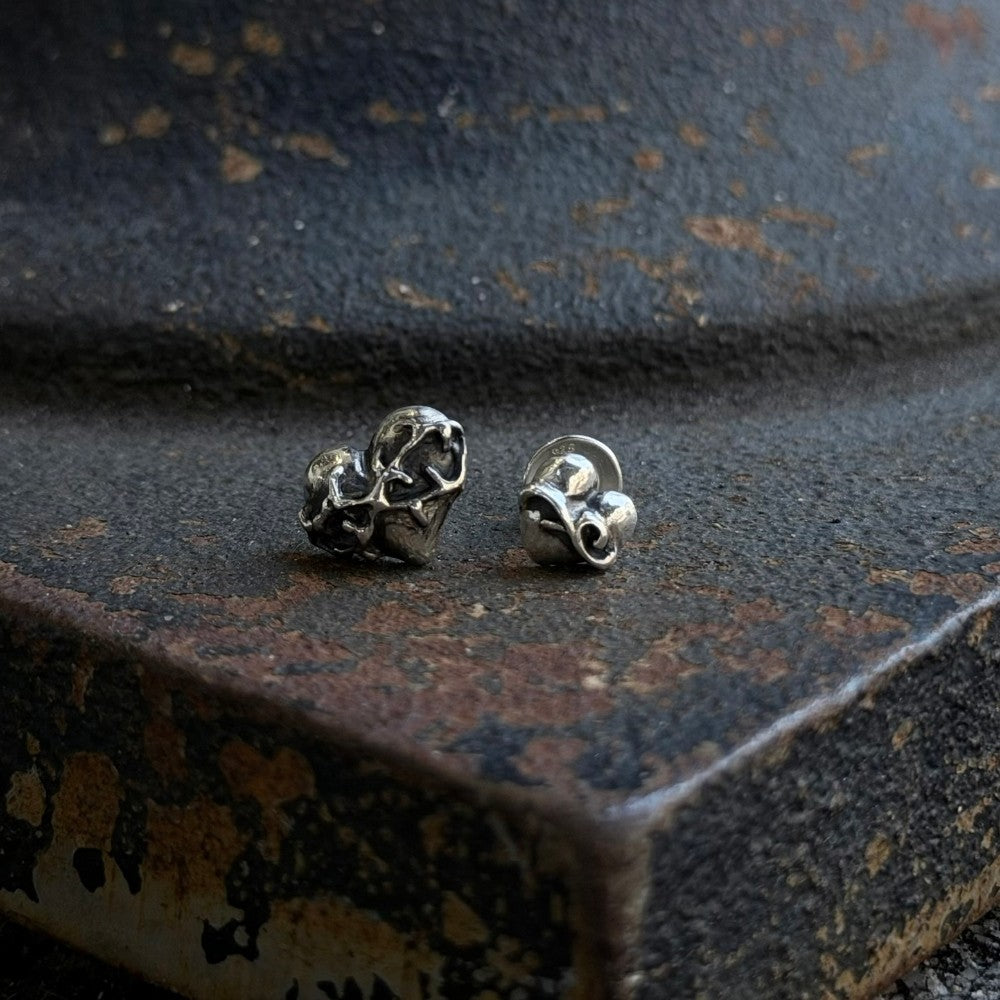 【GODSIZE】GS-STD-021 TINY HEART STUD/小爱心耳钉