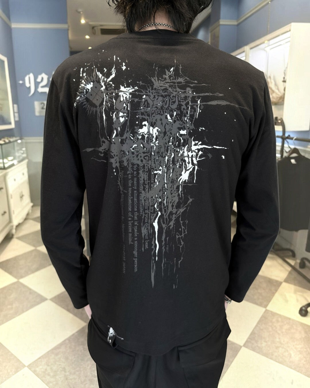 【Dirge ist TAUJAN ダージュ イスト タウジャン】ロングTシャツ