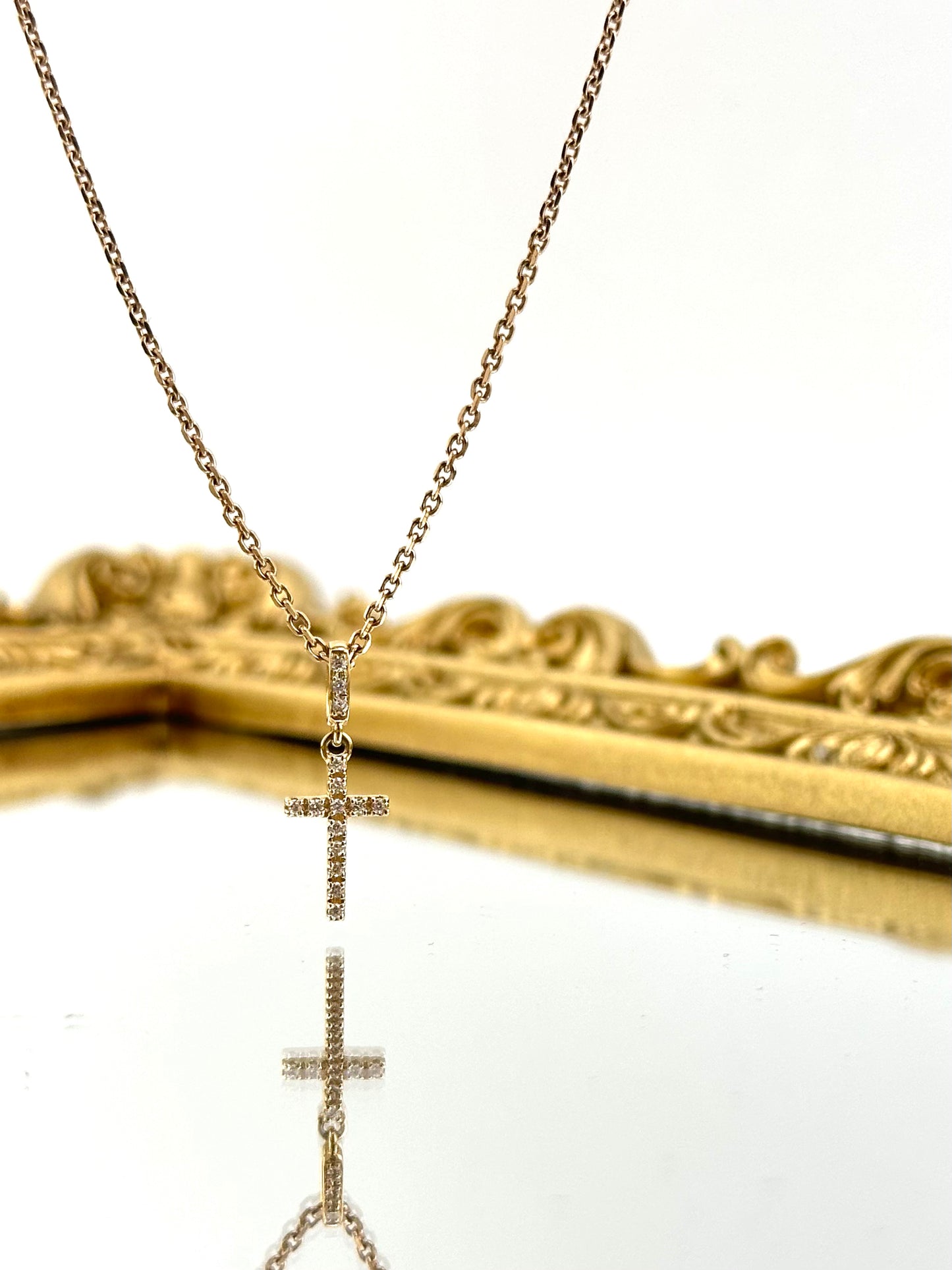 【King Limo キングリモ】KLT06GCZ：MICRO CROSS NECKLACE-GD マイクロクロスネックレス