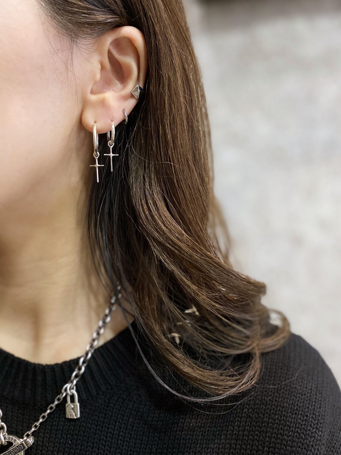 【GODSIZE ゴッドサイズ】THIN HOOP with CROSS/1.8mm