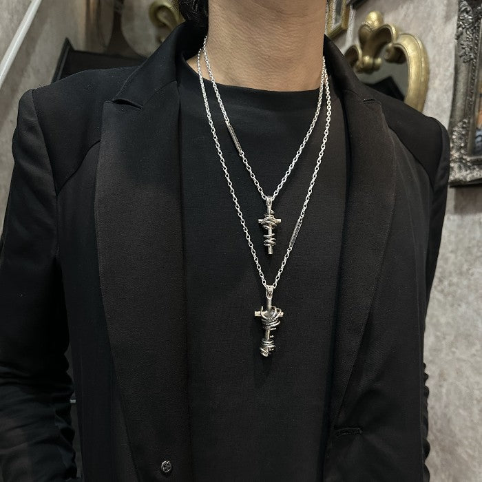 【GODSIZE ゴッドサイズ】GS679PD THORNY CROSS PENDANT / ソーニークロスペンダント