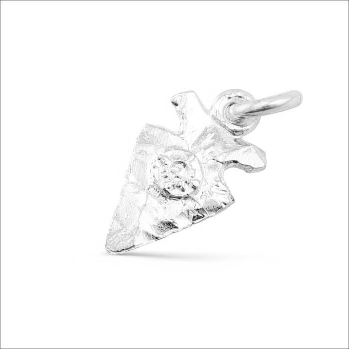 【FIRST ARROW’s ファーストアローズ】P-207B ブラックスター付 矢じり(M)