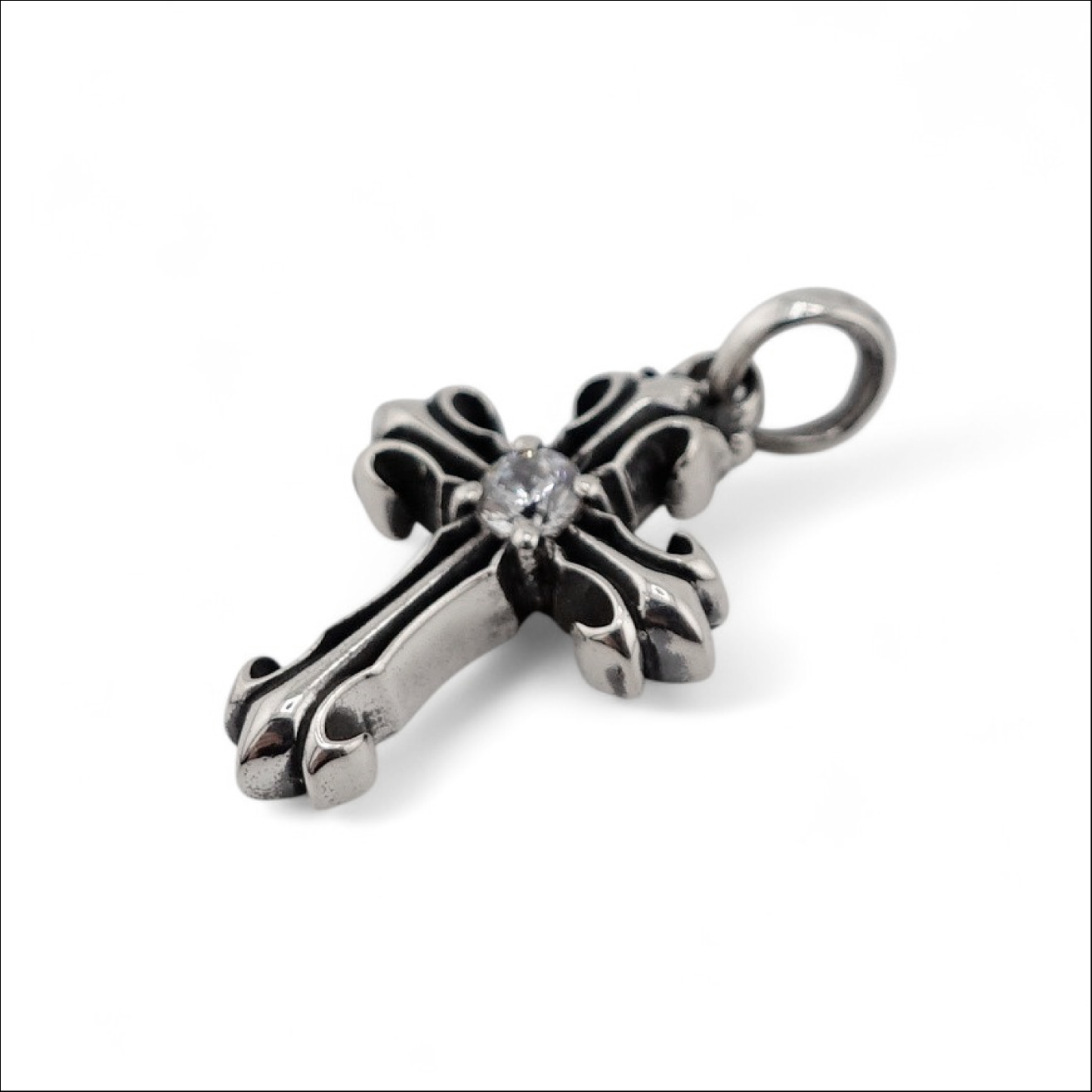 【DEAL DESIGN ディールデザイン】P395186 オーバーラップクロスチャーム