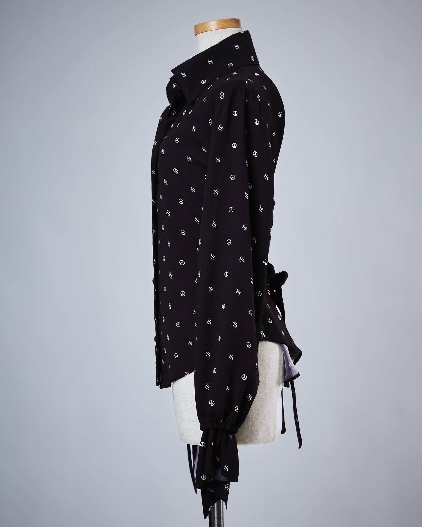 Pre-order [THE ONENESS] OI-OFB05-902 Lace-Up Frill Shirt