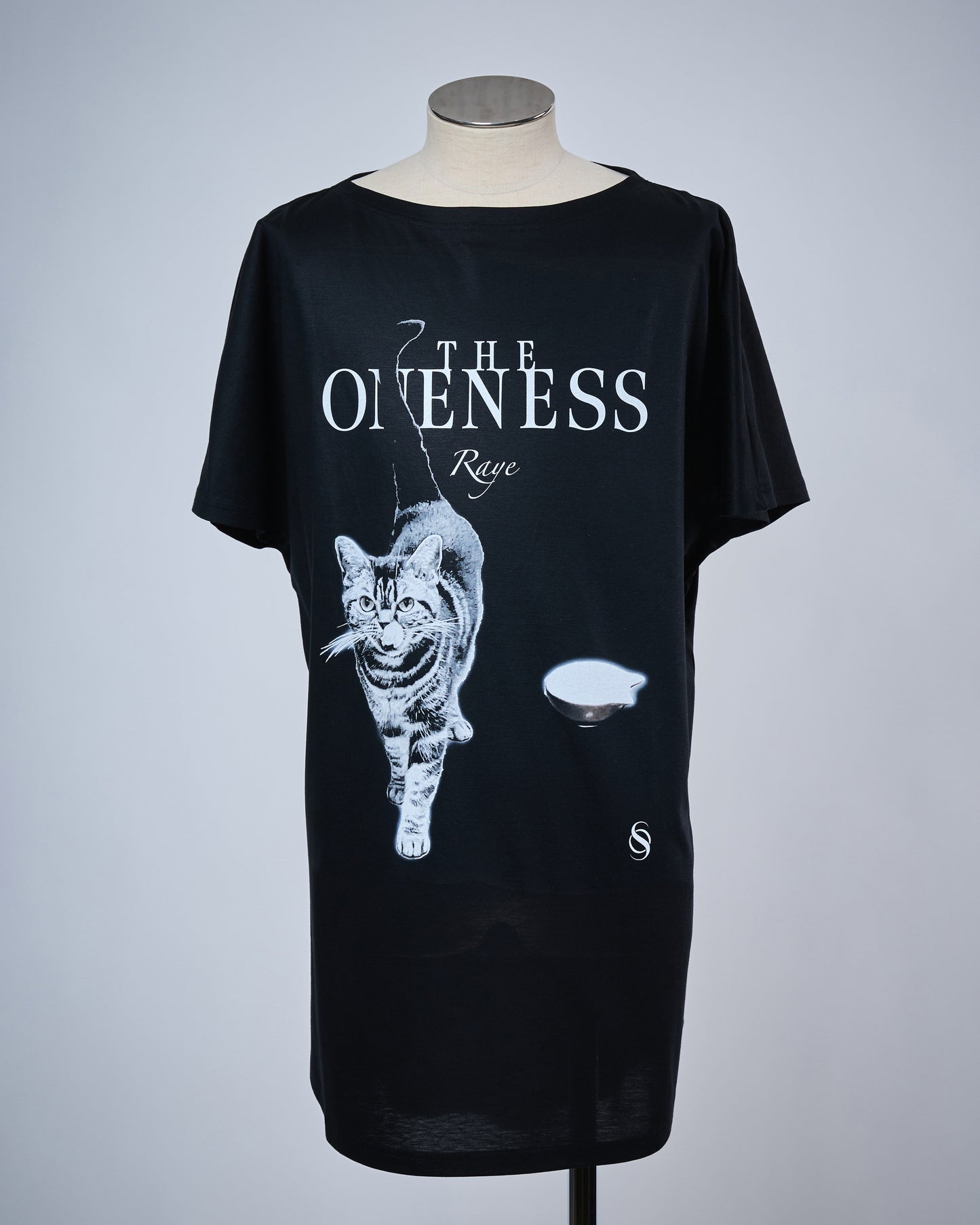 Pre-order available: THE ONENESS OI-HT30-051 Raye French Sleeve T-Shirt (2 colors available)