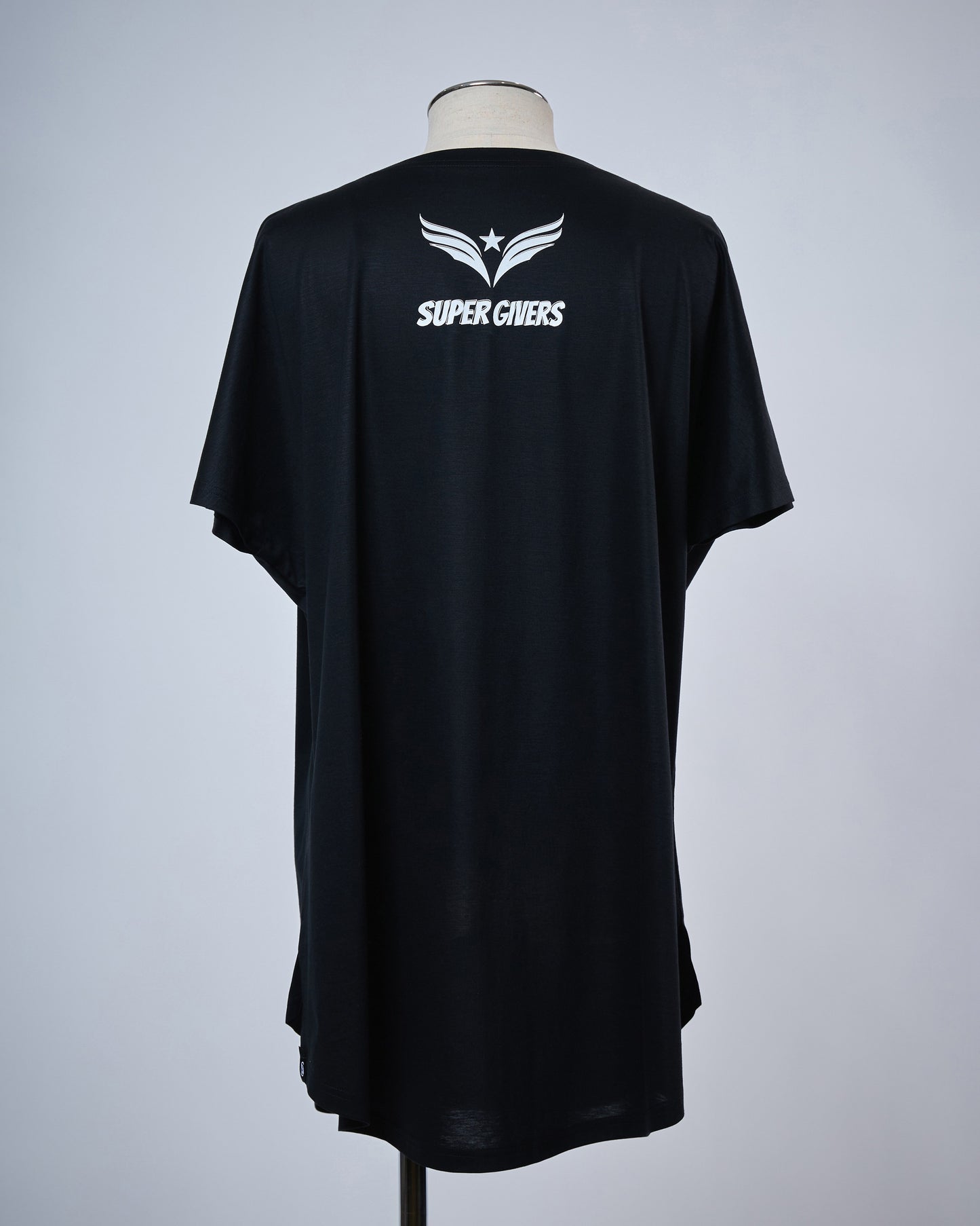 Pre-order available for THE ONENESS OI-HT30-051 Belle French Sleeve T-Shirt (2 colors available).