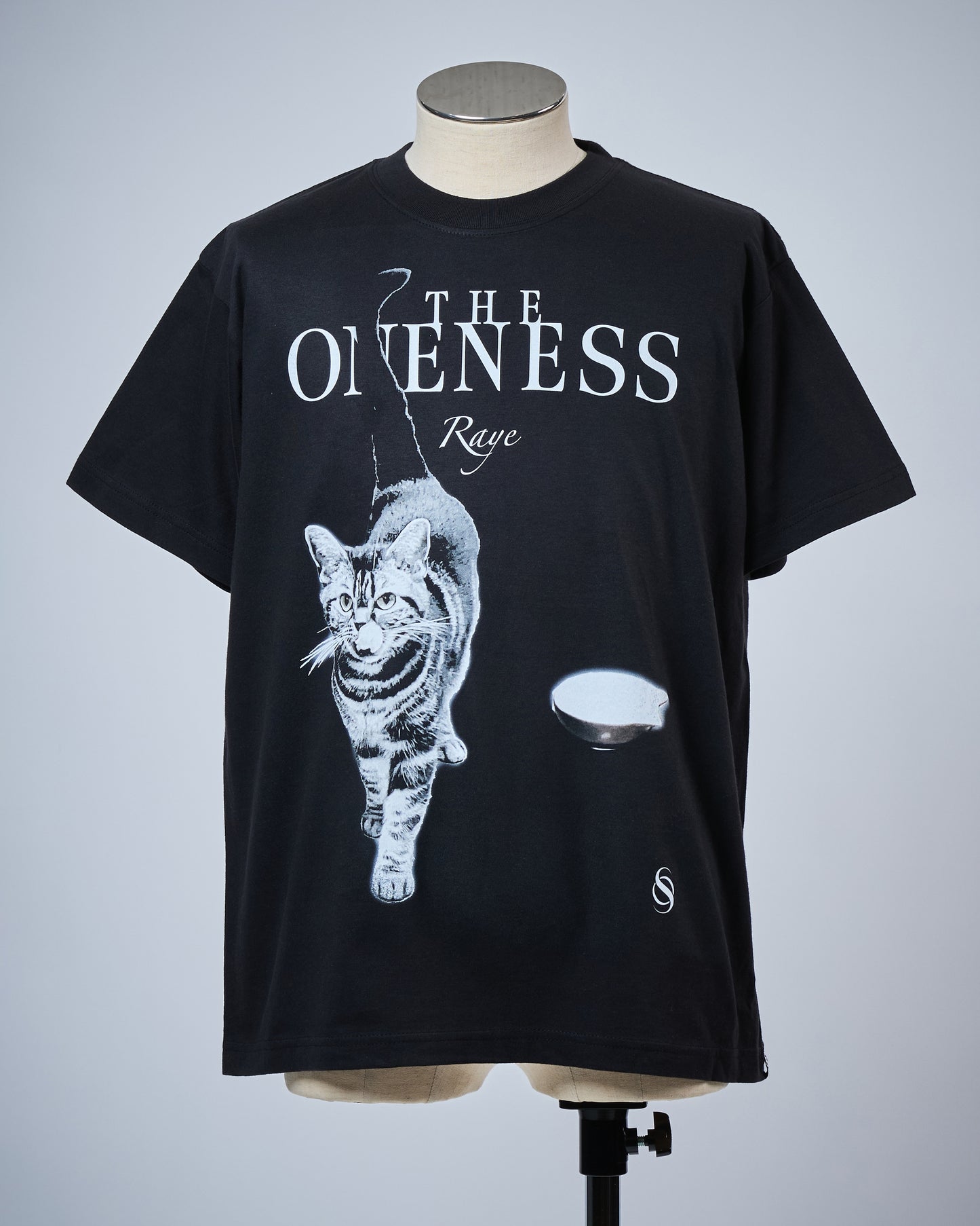 Pre-order available for THE ONENESS OI-OGR-910-Raye T-Shirt (2 colors available).